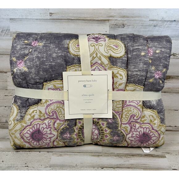 Pottery Barn Alma Quilt Baby Pink Gold Gray Paisley NWT - Picture 1 of 4